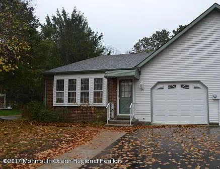 9 Birchwood Court #A photo 1