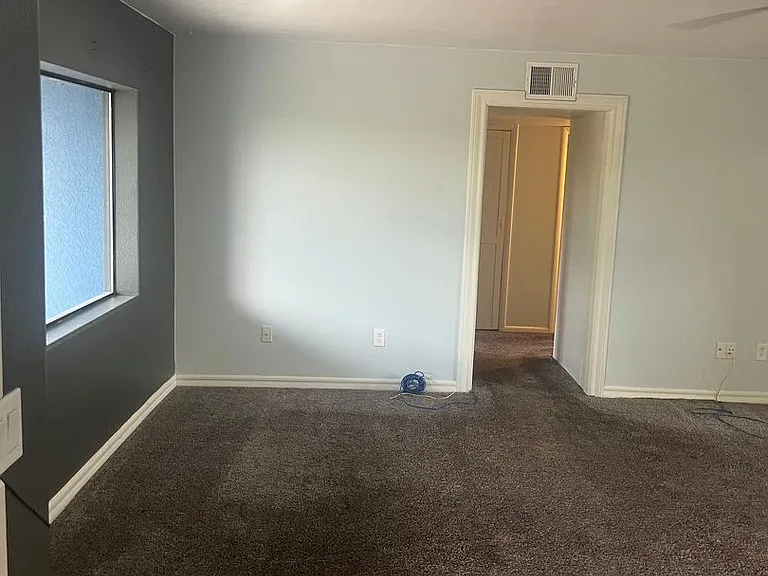 595 N San Pedro St — Photo 7