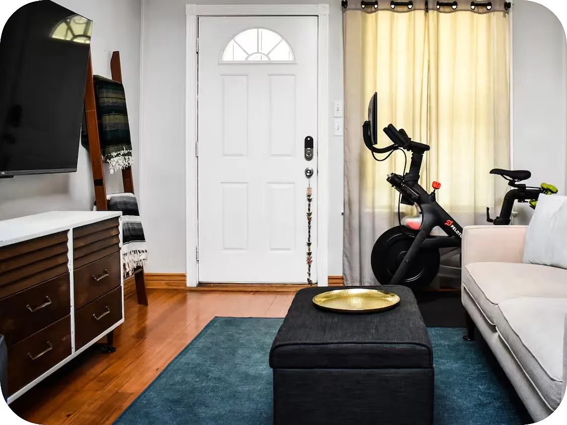 1 bed, 741 sqft, $2,300 — Photo 4