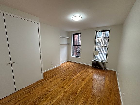3rd image of 40 Ludlow St APT 1