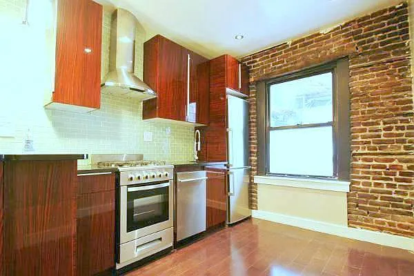 Rented by Aventana | media 7