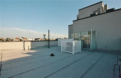 Rented by R New York