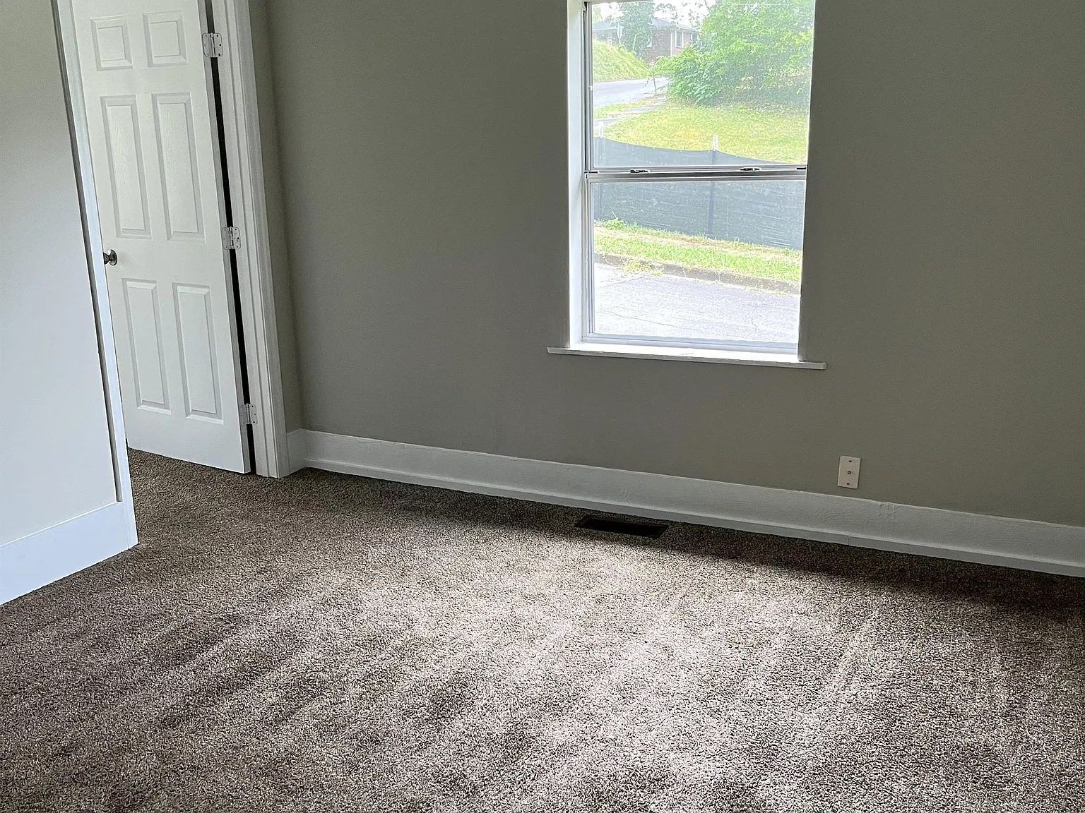 1434 Thomason Avenue (New) (No Oc) - 1 — Photo 4