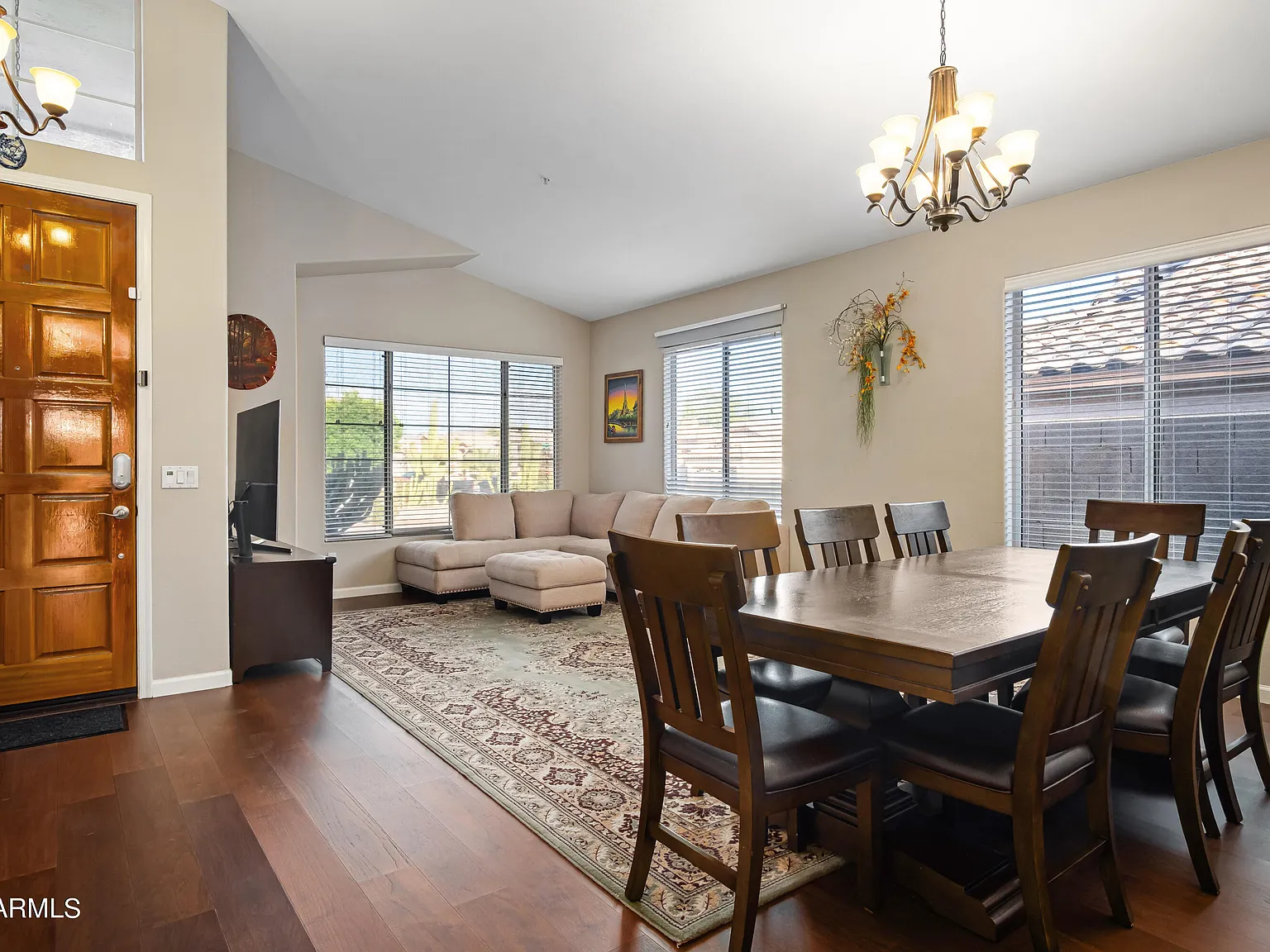 3 bed, 2.0 bath, 1752 sqft, $3,600 — Photo 3