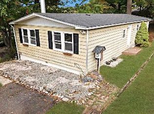 9 Greenwich Dr, High Bridge, NJ 08829