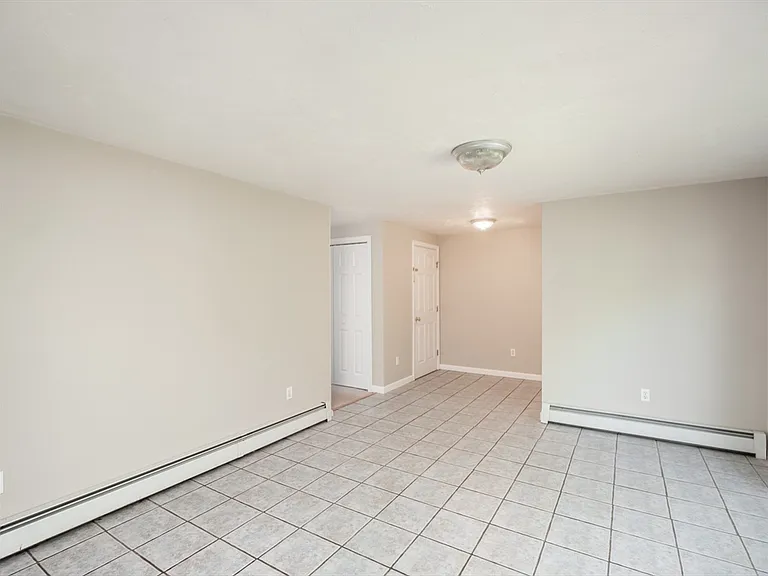 90A Loxwood St — Photo 8