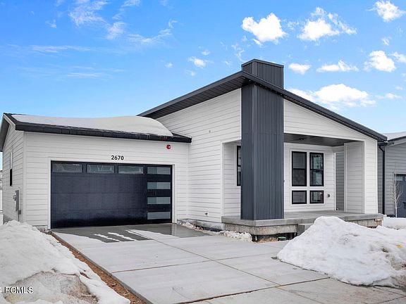 2nd image of 2670 Piper Way