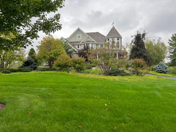 20874 W Summit Dr, Kildeer, IL 60047