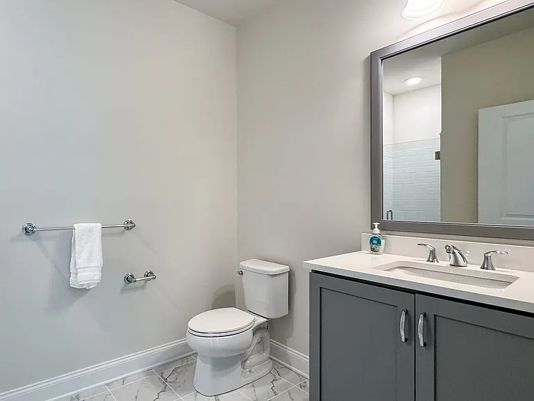 25 Brentwood Cir #25 — Photo 28
