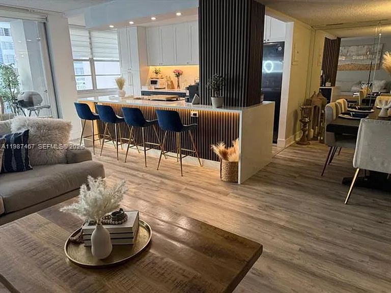 18061 Biscayne Blvd #404 — Photo 4