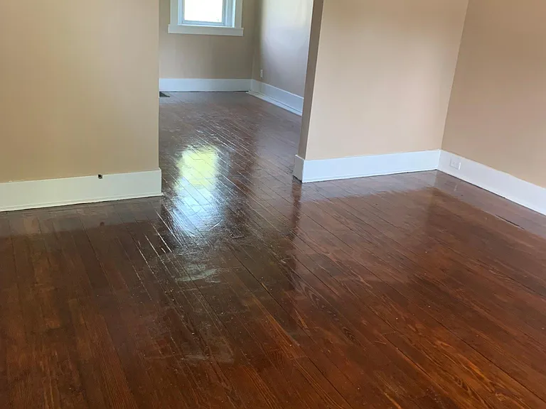 1410 Grant St N — Photo 13