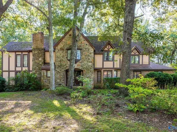 311 McCleskey Dr, Hartselle, AL 35640