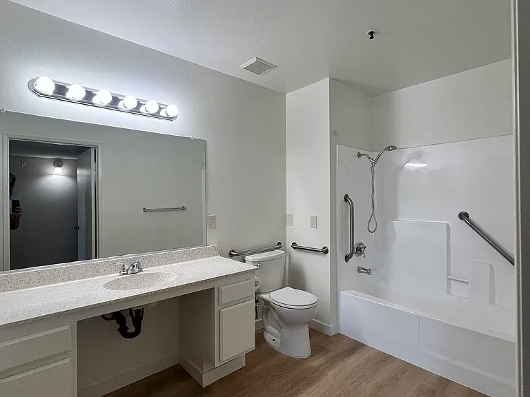 Orange Villa Senior Apartments — Photo 7