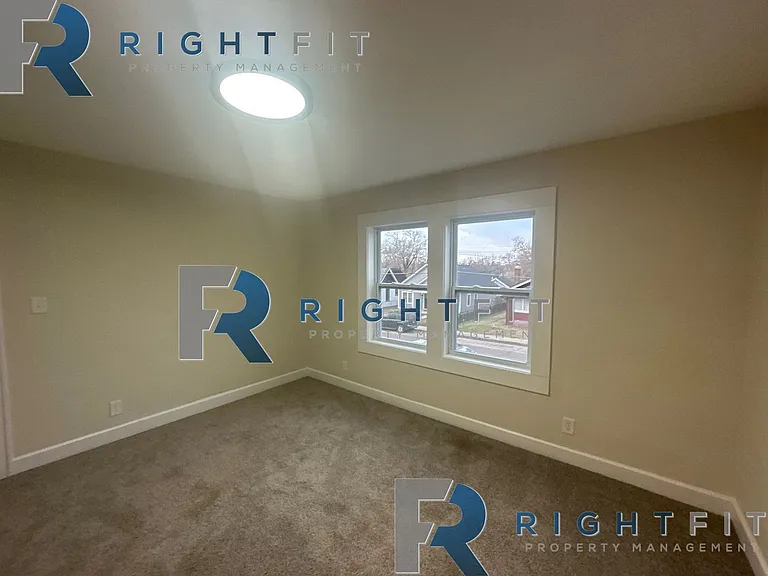 2165 N Harding St — Photo 8