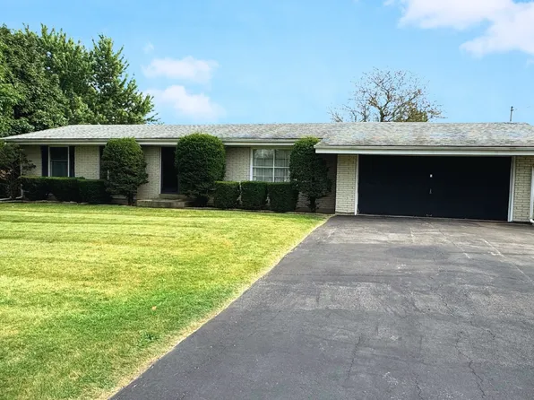 10626 N Grove Rd, Sycamore, IL 60178