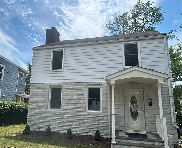 31 Garden St — Photo 1