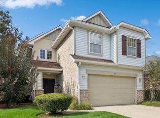 1618 Astor Ave, Villa Park, IL 60181