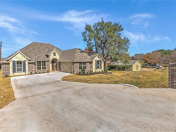 2nd image of 6114 Cherokee Dr