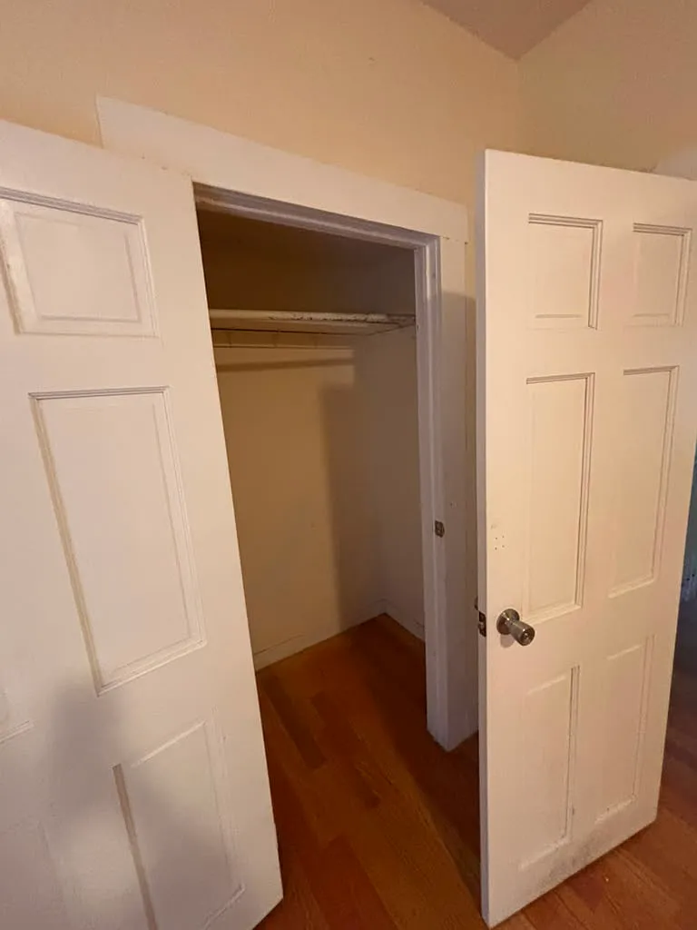 4 bed, 1000 sqft, $2,800 — Photo 3