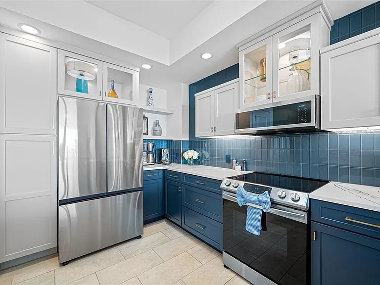 1325 Snell Isle Blvd NE #810 — Photo 6
