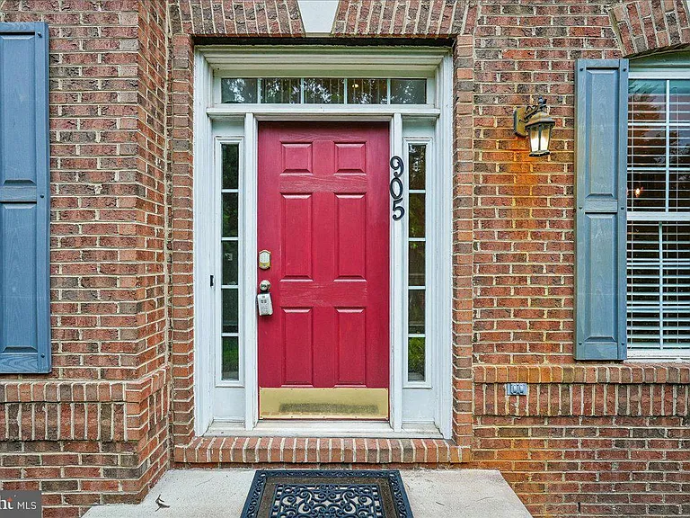 905 Royal Elm Ct — Photo 61