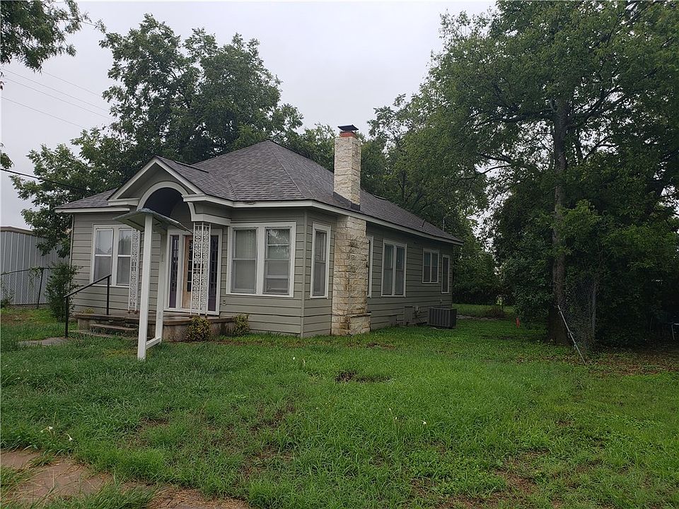 1st image of 106 W 1st St