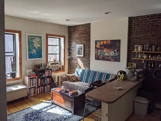 Rented by Zjama Realty Corp | media 11