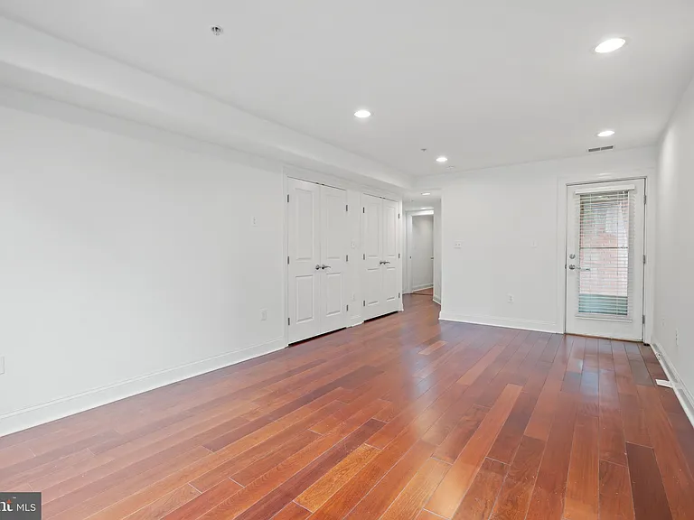 1354 Euclid St NW #202A — Photo 13