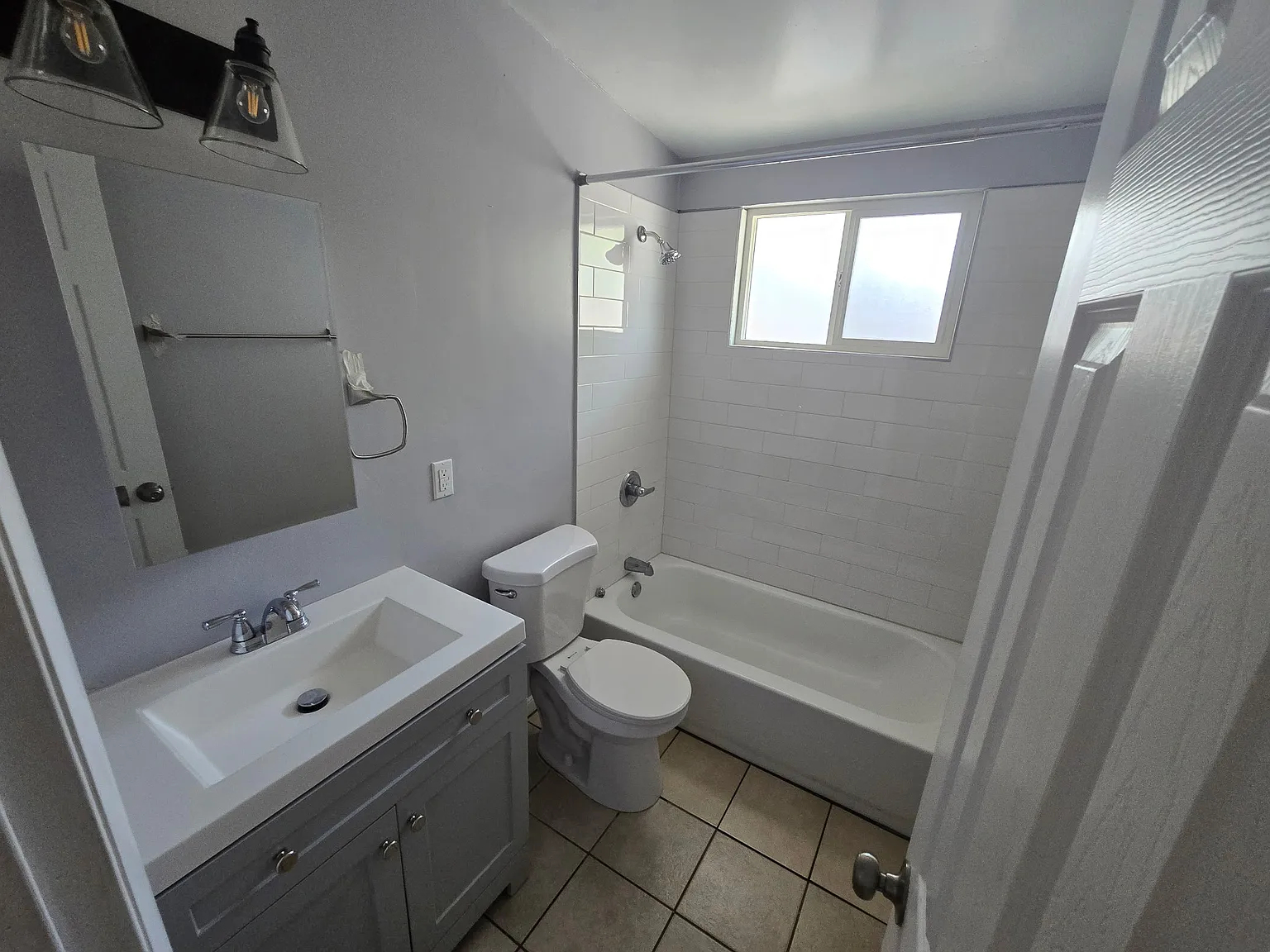 2 bed, 750 sqft, $1,095 — Photo 3