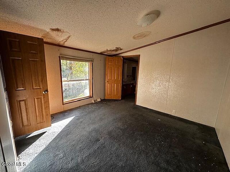 4th image of 1114 North Road