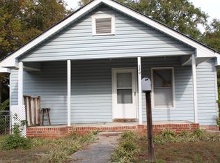 120 Lacock St, Spring Lake, NC 28390