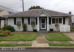 1st image of 704 Grandview Pl S