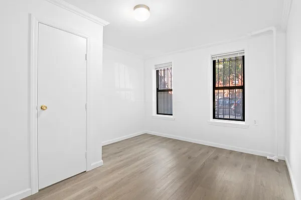 Rented by Compass | media 11