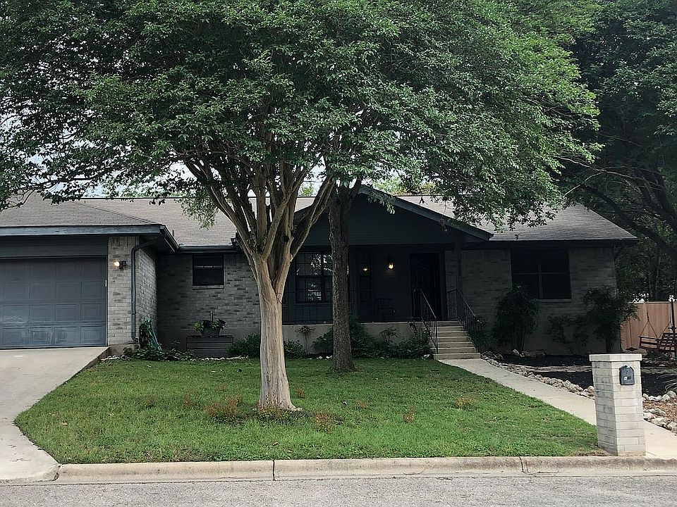 1st image of 411 E Tanglewood Dr