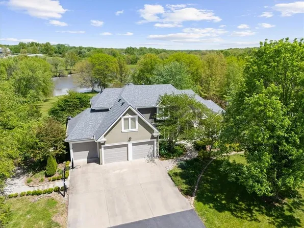 12406 NE 172nd St, Kearney, MO 64060