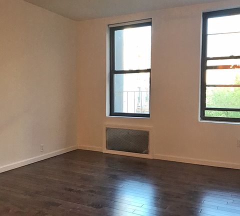 4th image of 2162 Frederick Douglass Blvd #4I