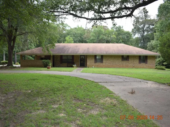 5089 Woodlawn Dr, Bastrop, LA 71220