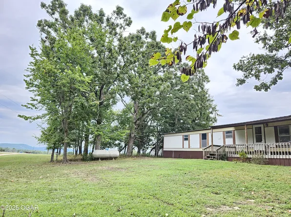 26560 Farm Road 1216, Golden, MO 65658