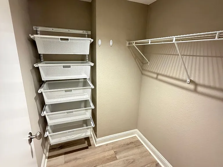 2560 Oak Rd #321 — Photo 9