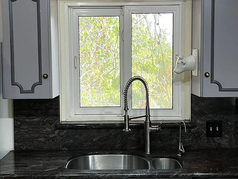 808 Helvetia Ave — Photo 3