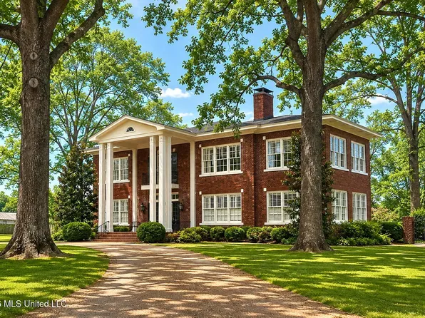 2502 W Claiborne Ave, Greenwood, MS 38930