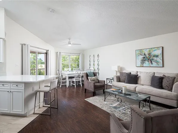 481 Quail Forest BLVD #B408, NAPLES, FL 34105