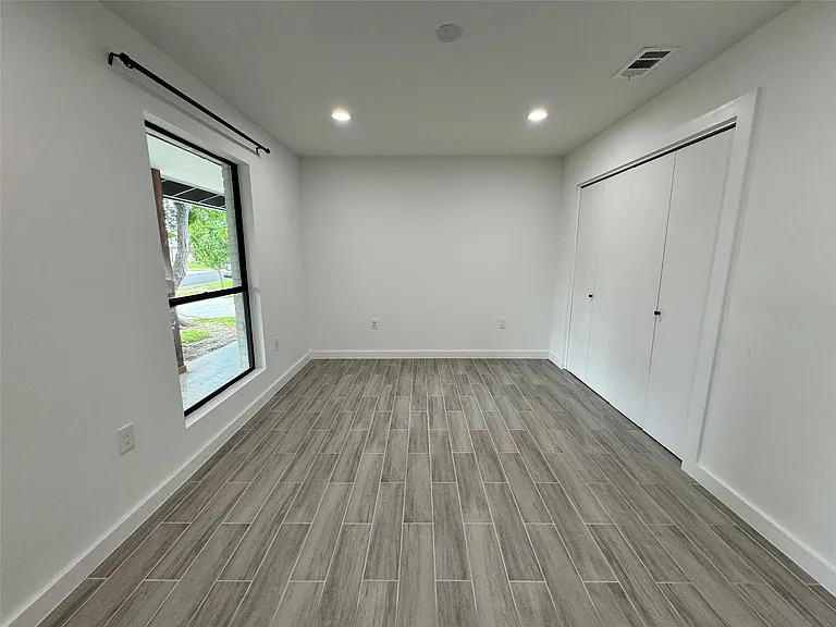 2500 Harrowden Dr — Photo 24
