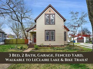 910 Holyoake Rd, Edwardsville, IL 62025