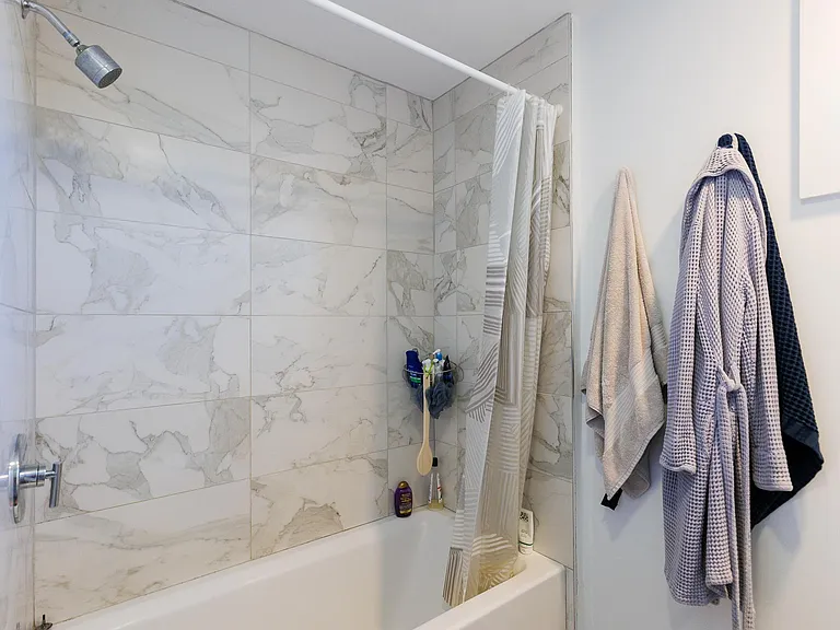 66 Hooker St #66 — Photo 22