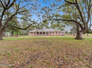 400 Manila St, Lucedale, MS 39452