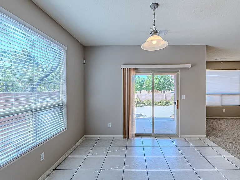 1124 Calle Corvo NE — Photo 10