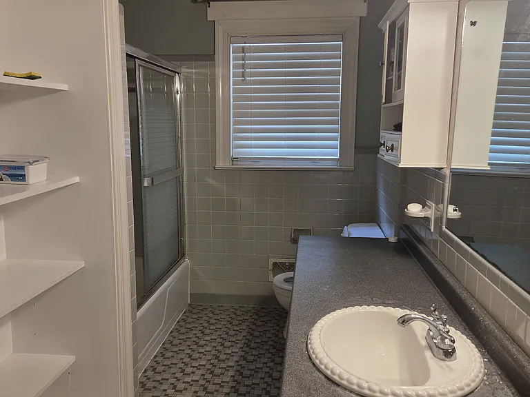 919 SE Greenville Blvd — Photo 2