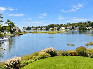 5 Grimes Rd, Old Greenwich, CT 06870