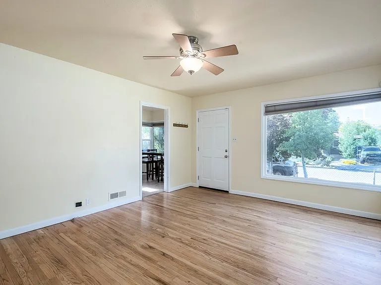 632 E Kensington Ave — Photo 5